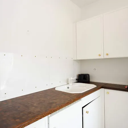 아파트 Basic & Cozy & Walkable *