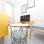 Basic & Cozy & Walkable Διαμέρισμα